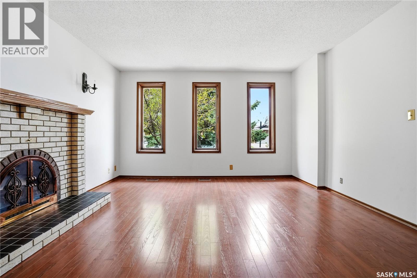 43 Springstein Avenue, Regina, SK - Indoor With Fireplace