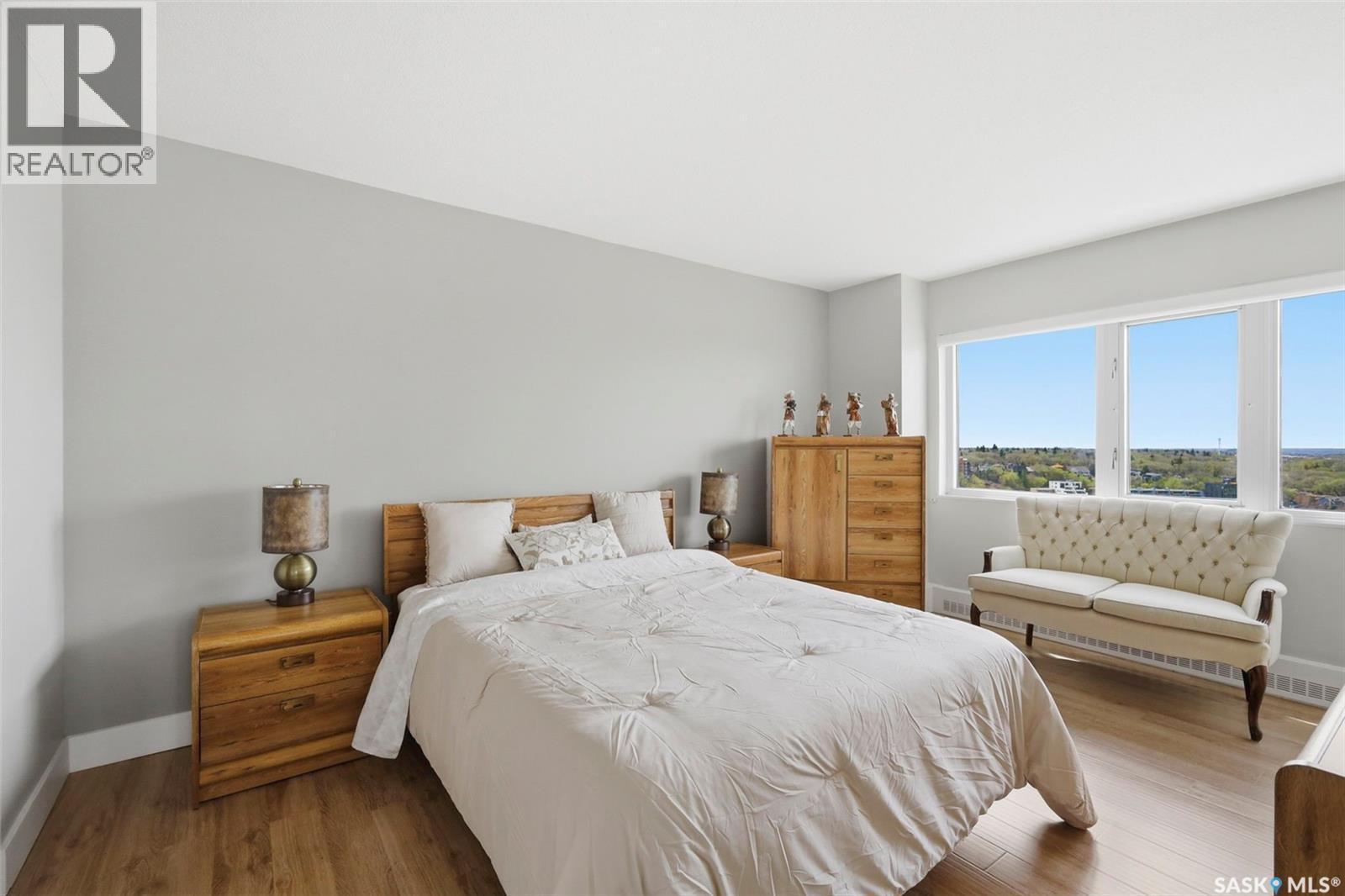 1670 424 Spadina Crescent E, Saskatoon, SK - Indoor Photo Showing Bedroom