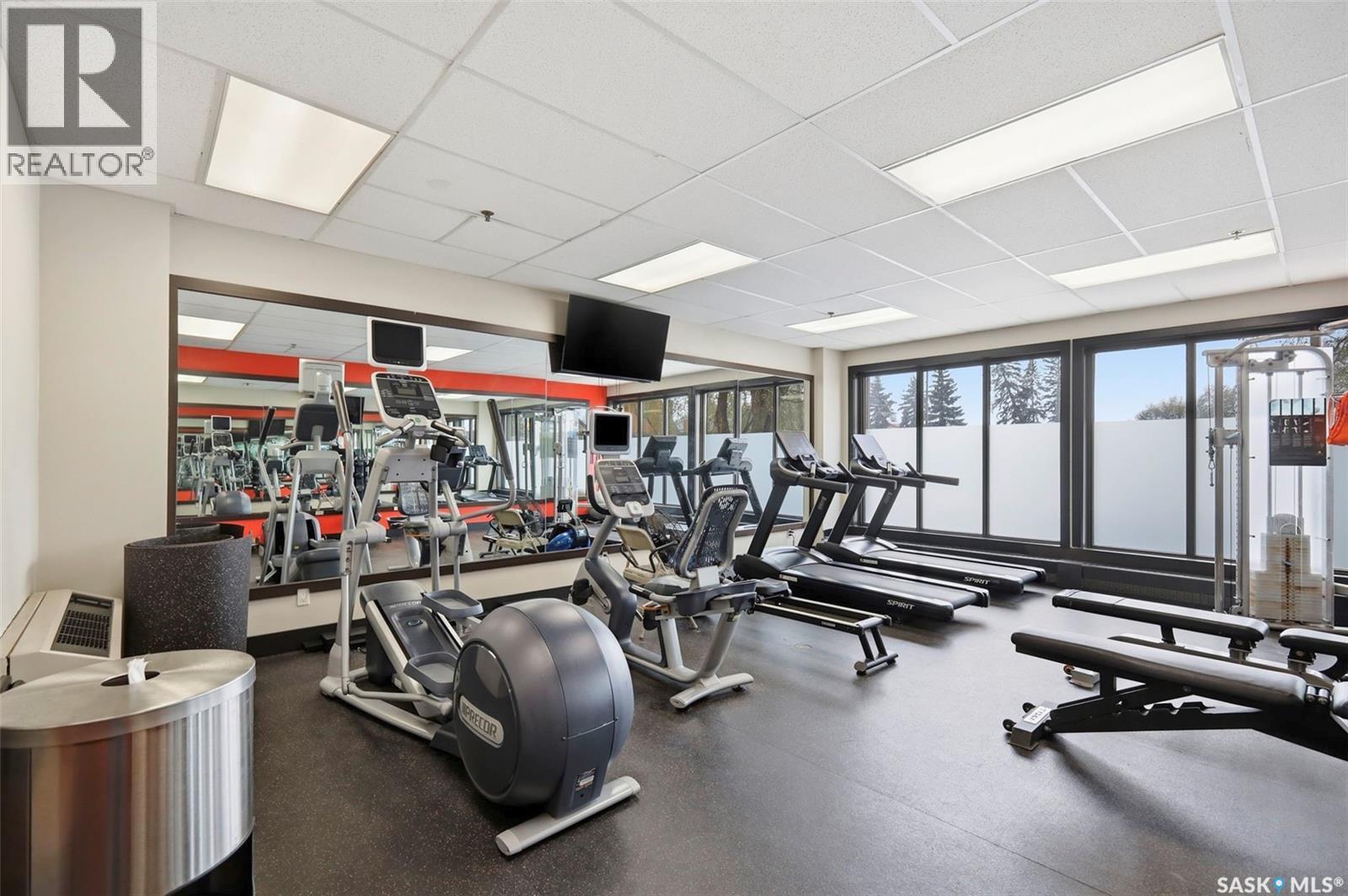 1670 424 Spadina Crescent E, Saskatoon, SK - Indoor Photo Showing Gym Room