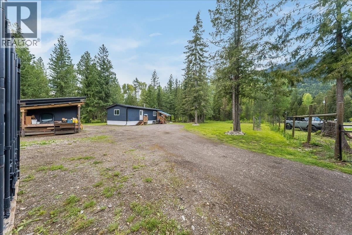 118 Liness Road, Salmo, BC