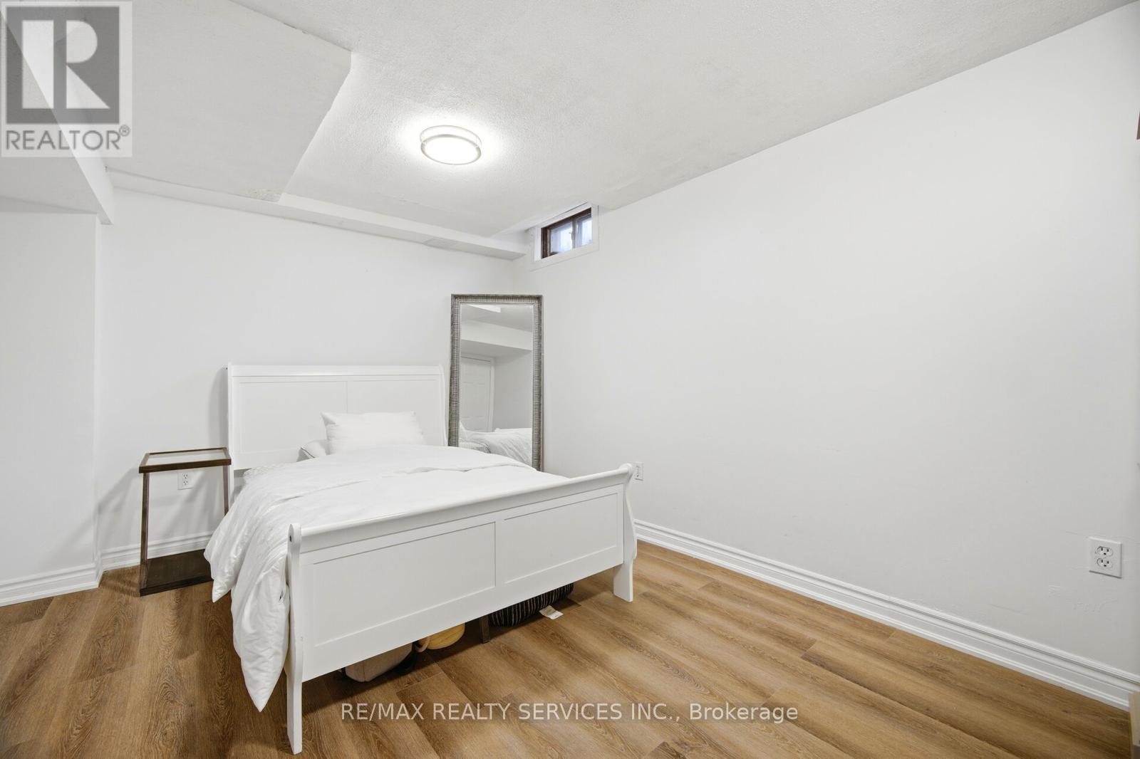 37 Solway Avenue, Brampton, ON - Indoor Photo Showing Bedroom