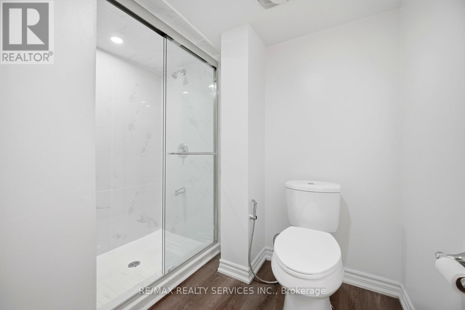 37 Solway Avenue, Brampton, ON - Indoor Photo Showing Bathroom