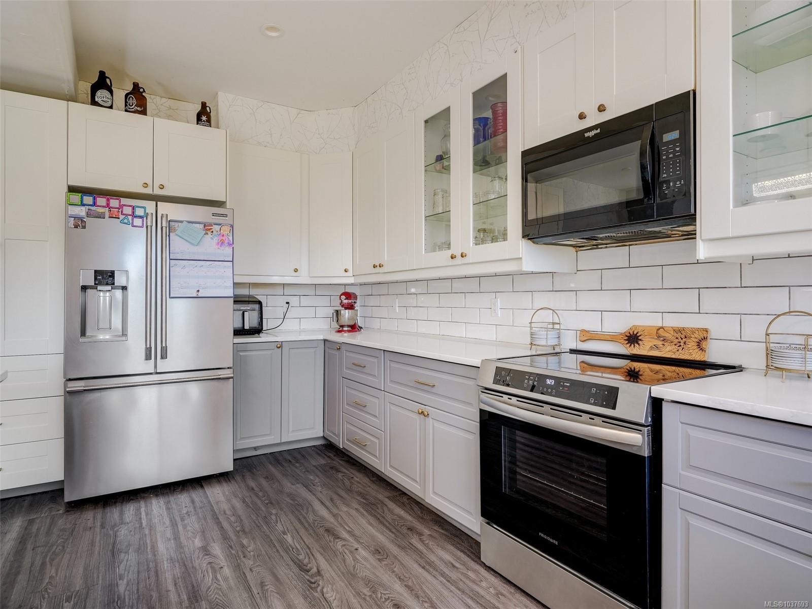 2371 Mountain Heights Rd, Sooke, BC