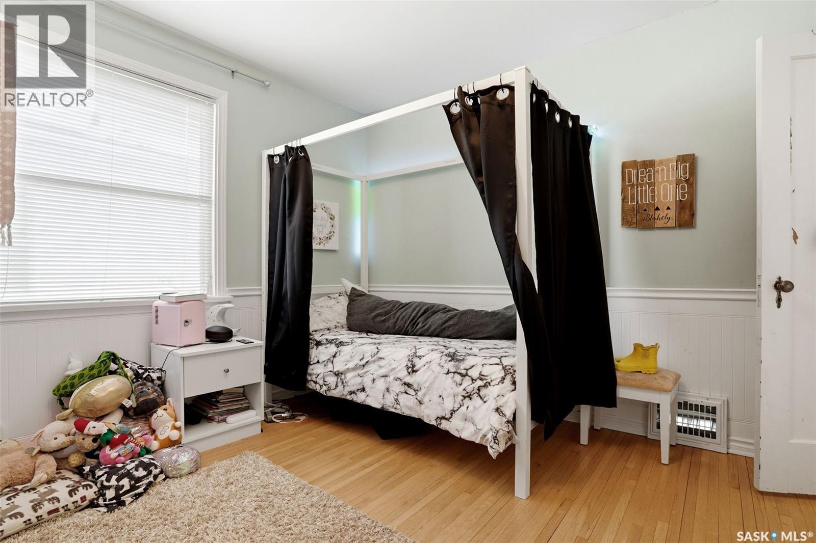 3410 Mccallum Avenue, Regina, SK - Indoor Photo Showing Bedroom