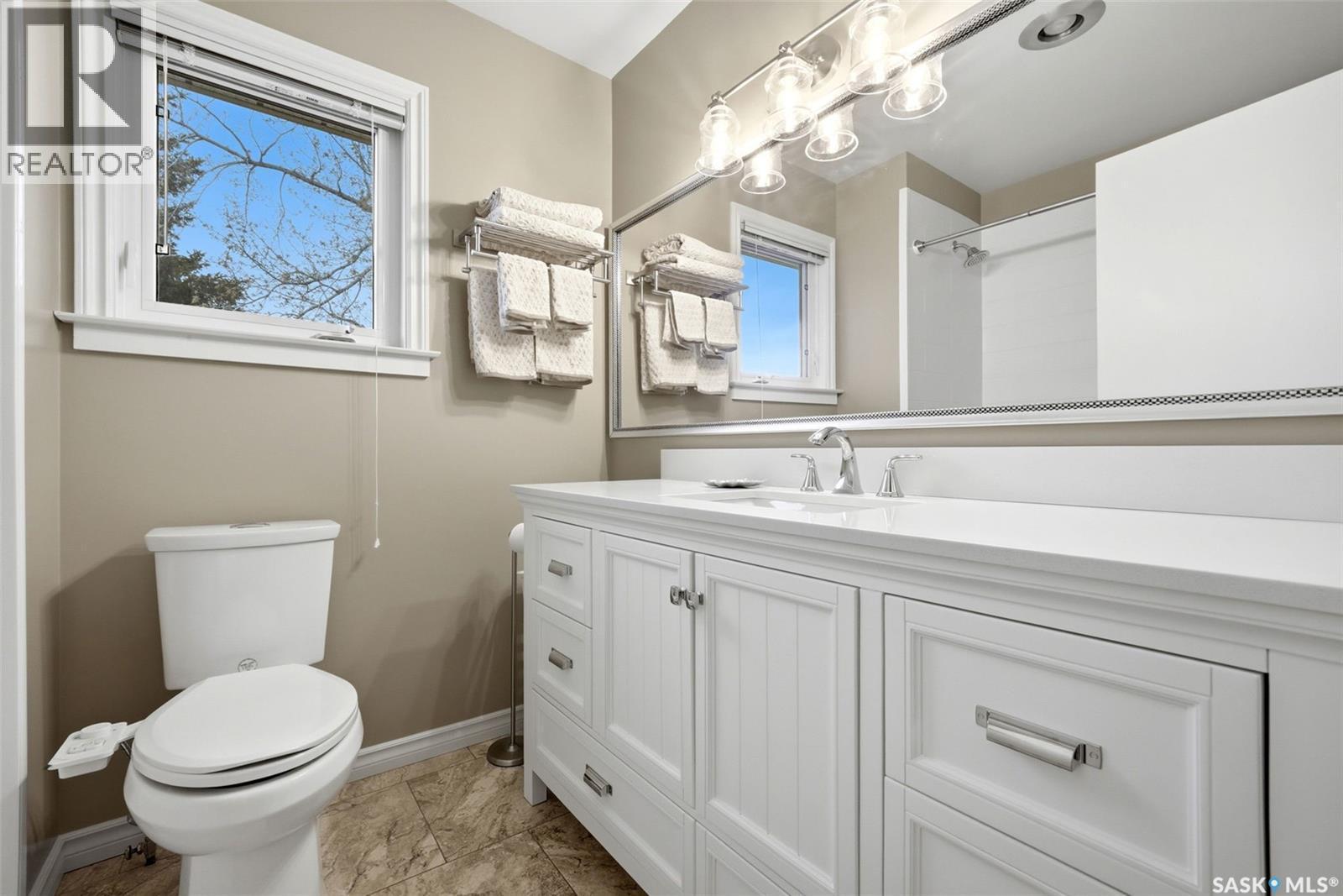 7 Cowie Road, Regina, SK - Indoor Photo Showing Bathroom