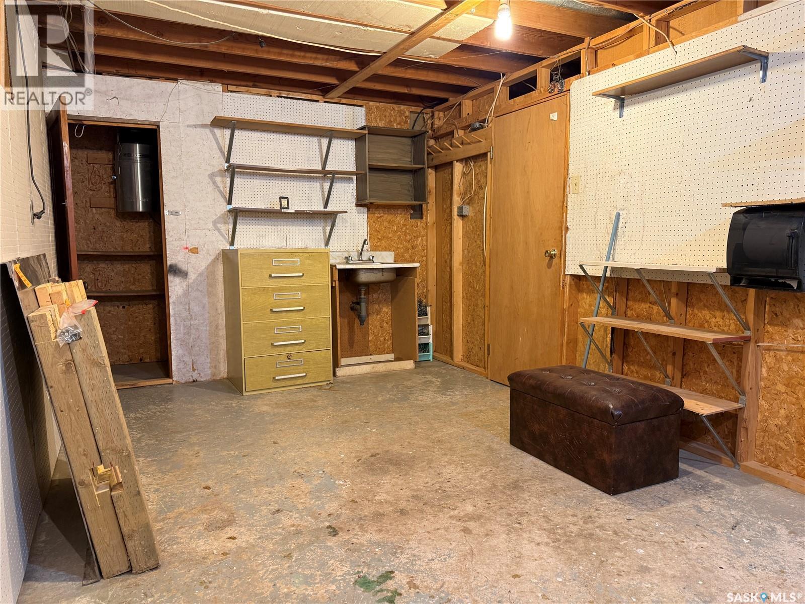 723 Field Drive, Swift Current, SK