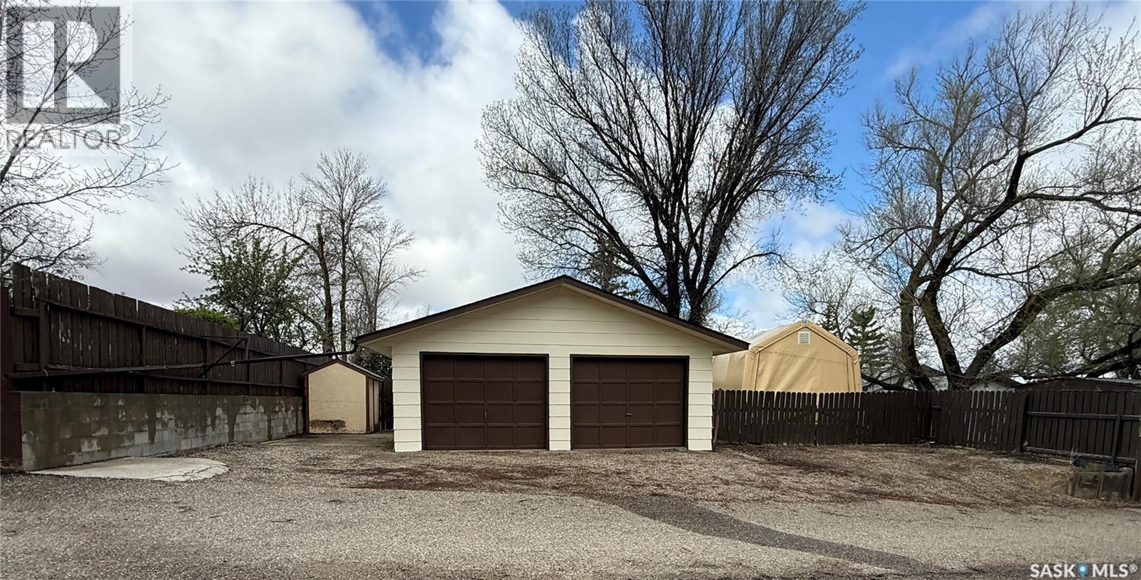 723 Field Drive, Swift Current, SK