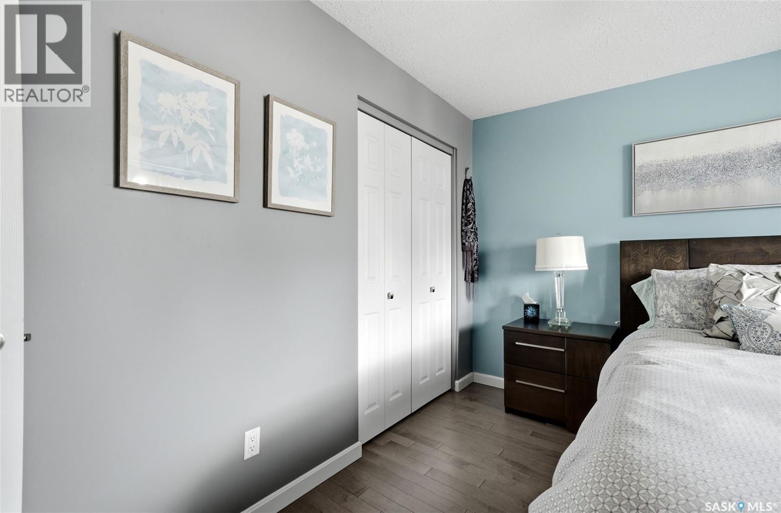 35 Spruceview Road, Regina, SK - Indoor Photo Showing Bedroom