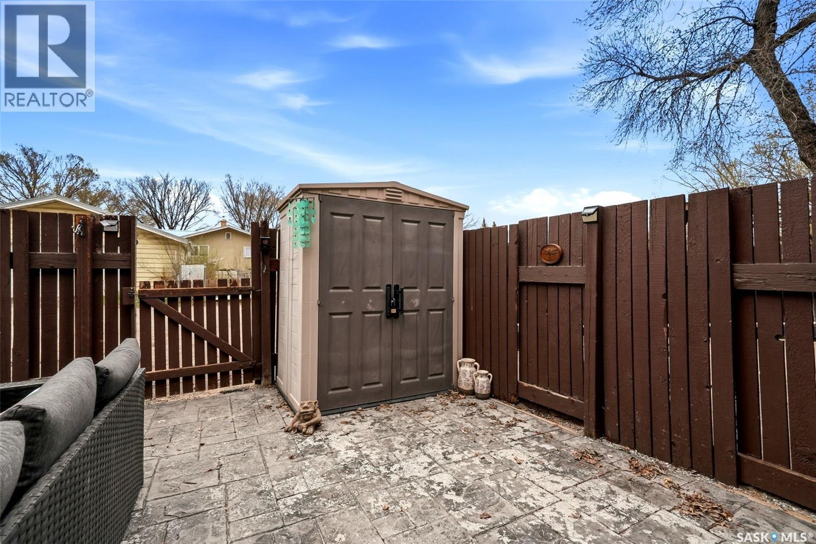 35 Spruceview Road, Regina, SK - Outdoor With Exterior