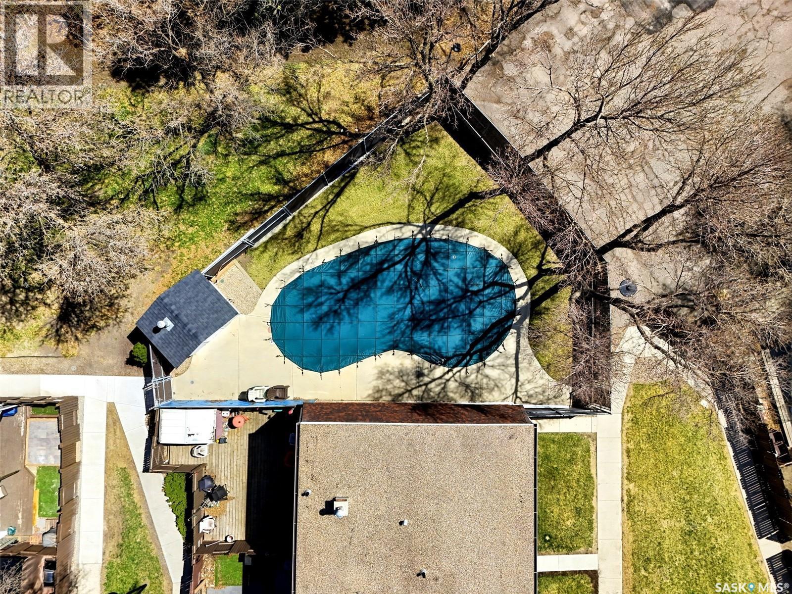 35 Spruceview Road, Regina, SK - Outdoor