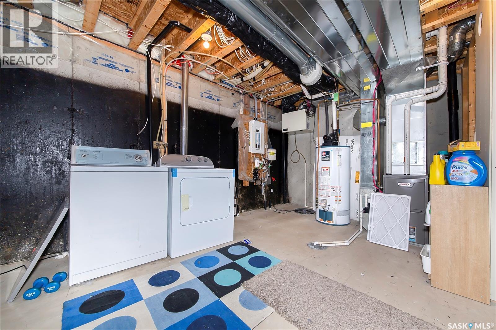 2 547 East Hampton Boulevard, Saskatoon, SK - Indoor Photo Showing Laundry Room