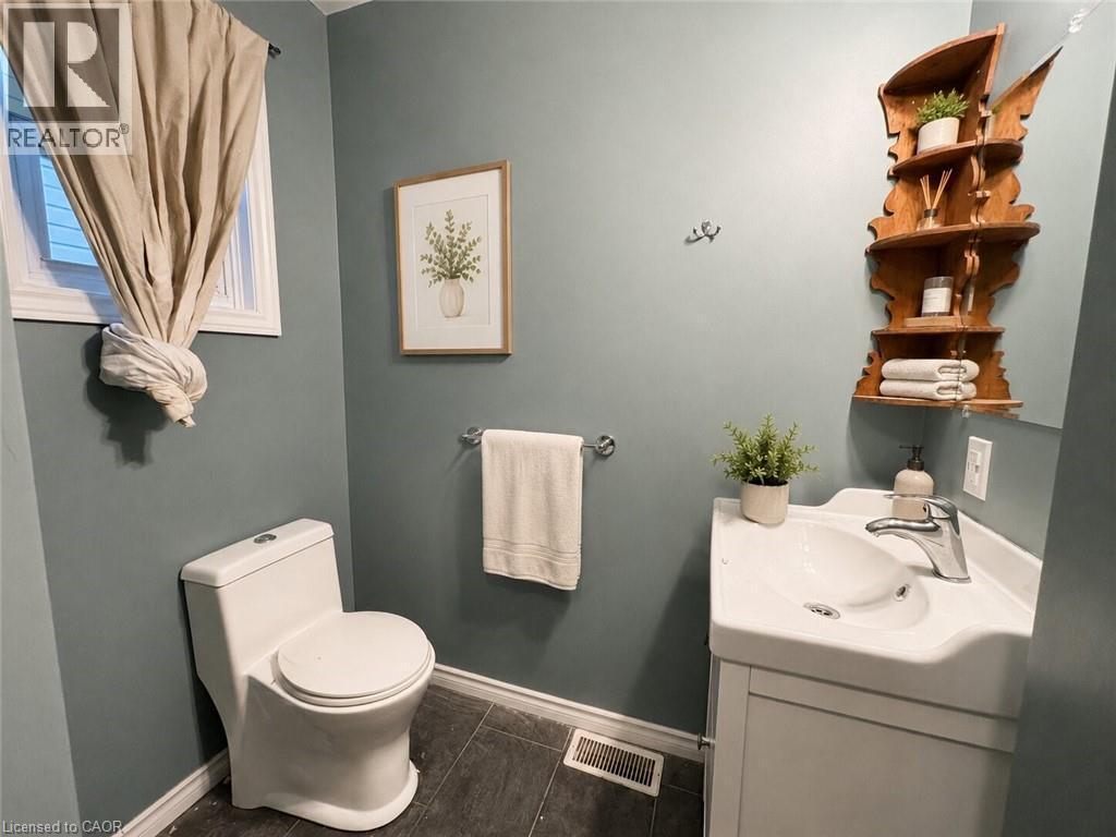 Virtually Staged - 518 Cannon Street E, Hamilton, ON - Indoor Photo Showing Bathroom