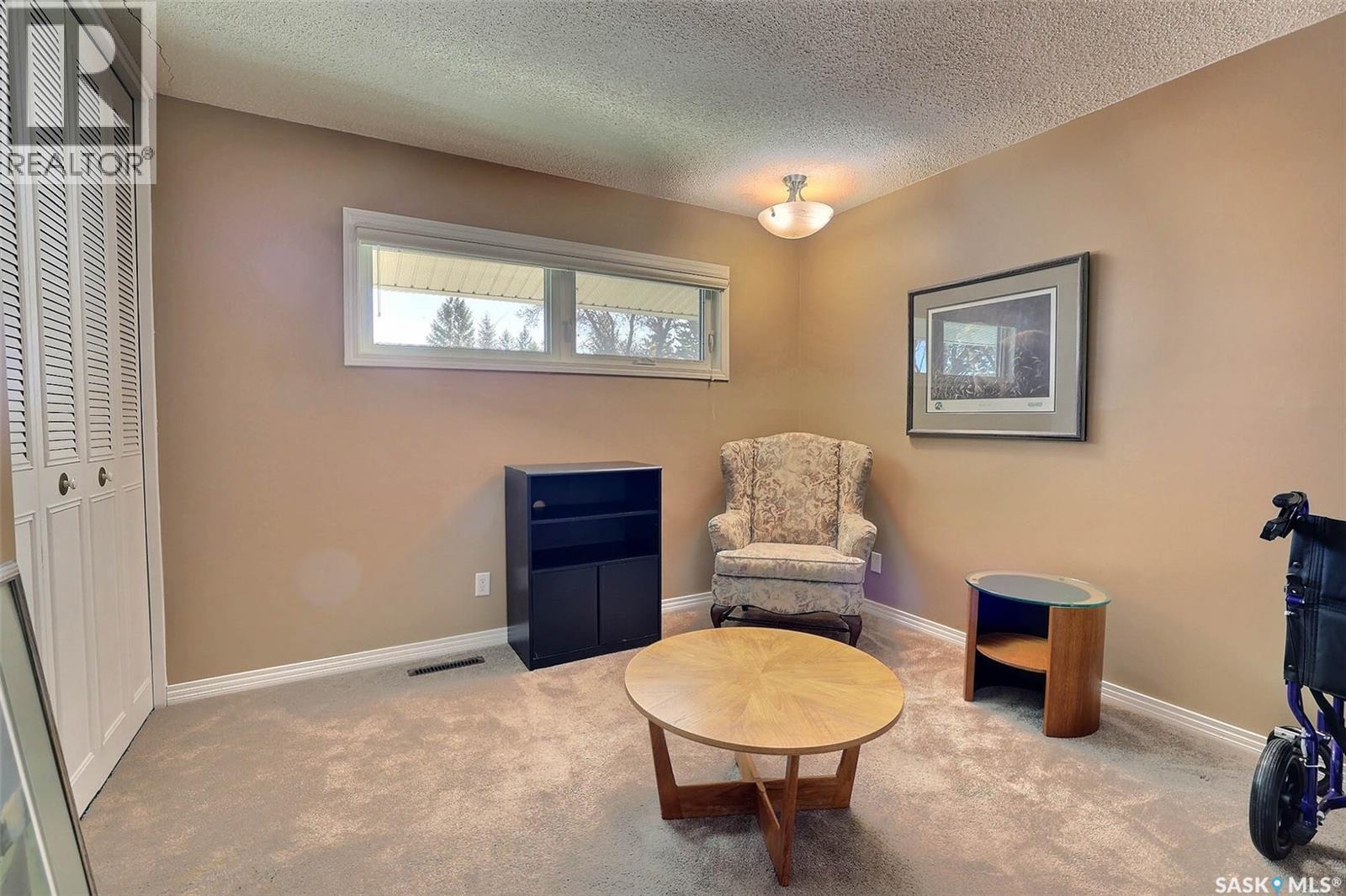 97 Compton Road, Regina, SK - Indoor