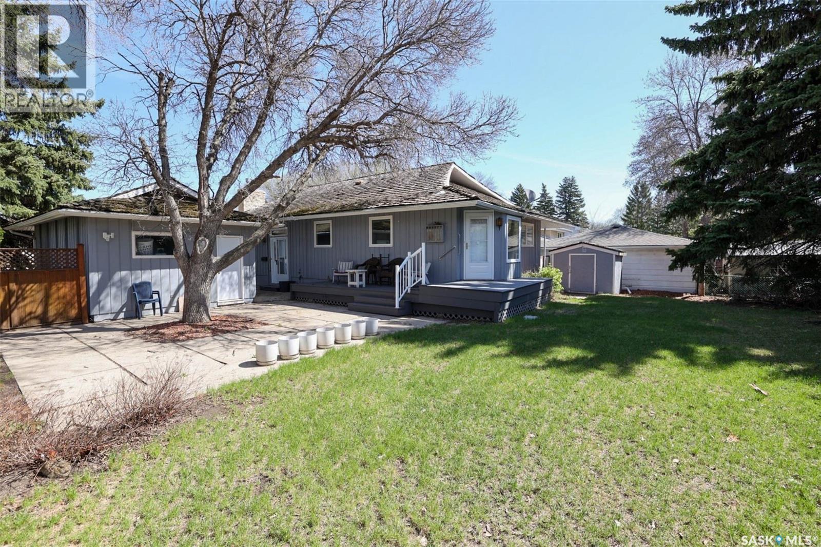 97 Compton Road, Regina, SK - Outdoor With Deck Patio Veranda