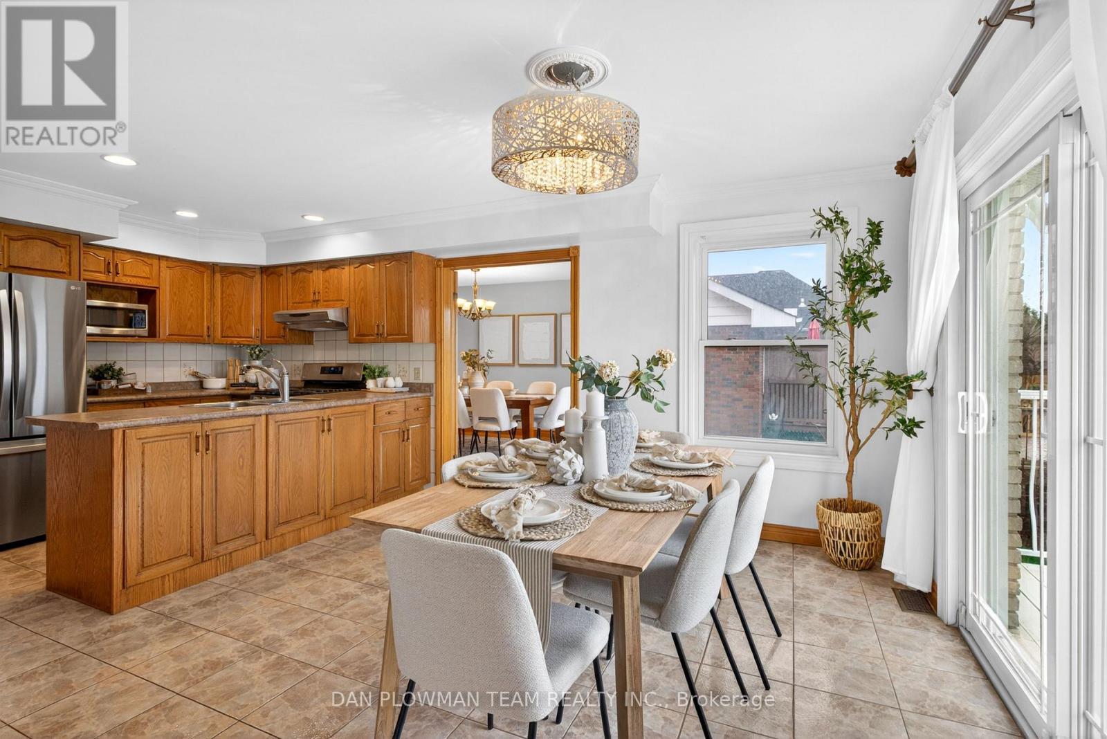 357 Powell Road, Whitby, ON - Indoor