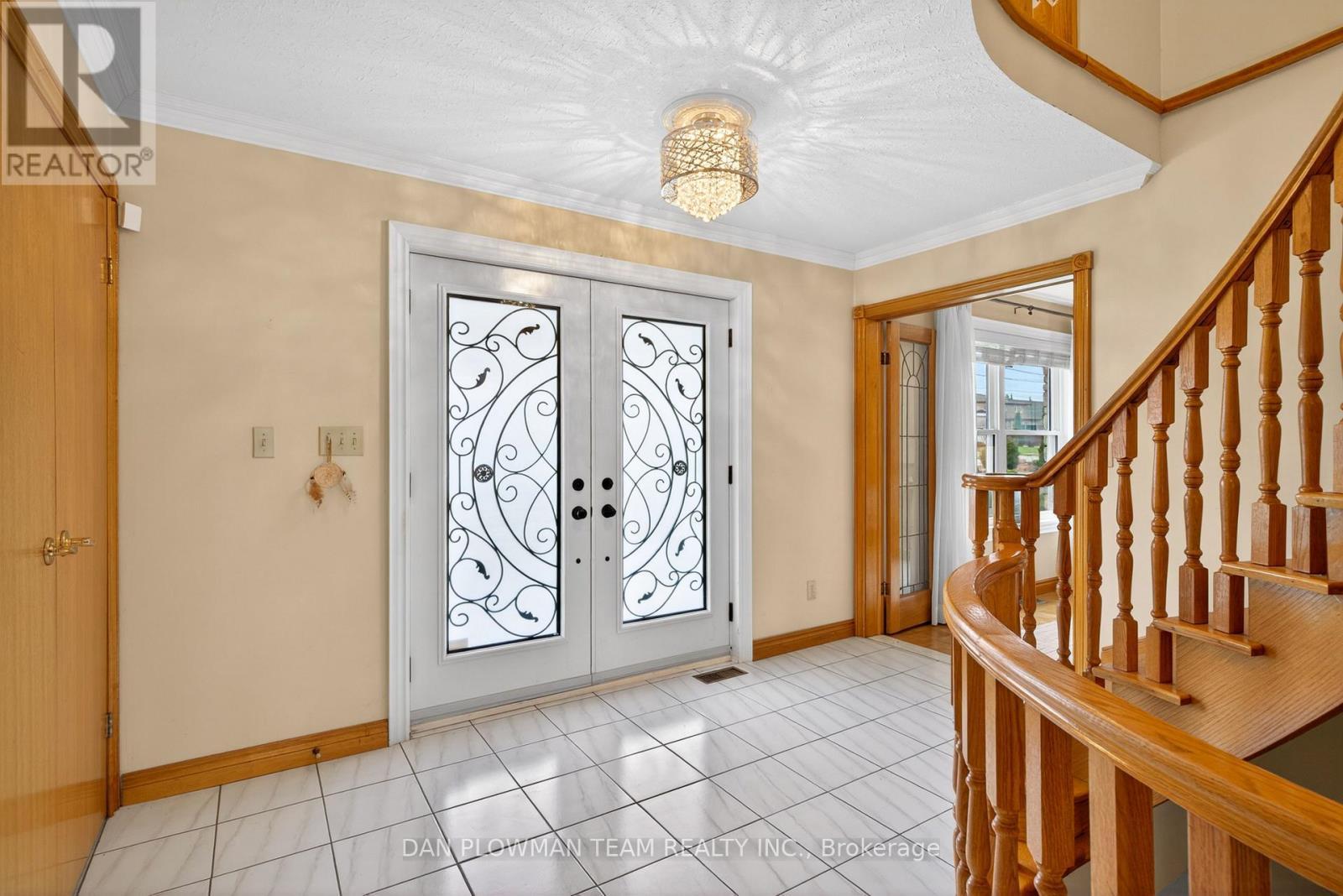 357 Powell Road, Whitby, ON - Indoor Photo Showing Other Room