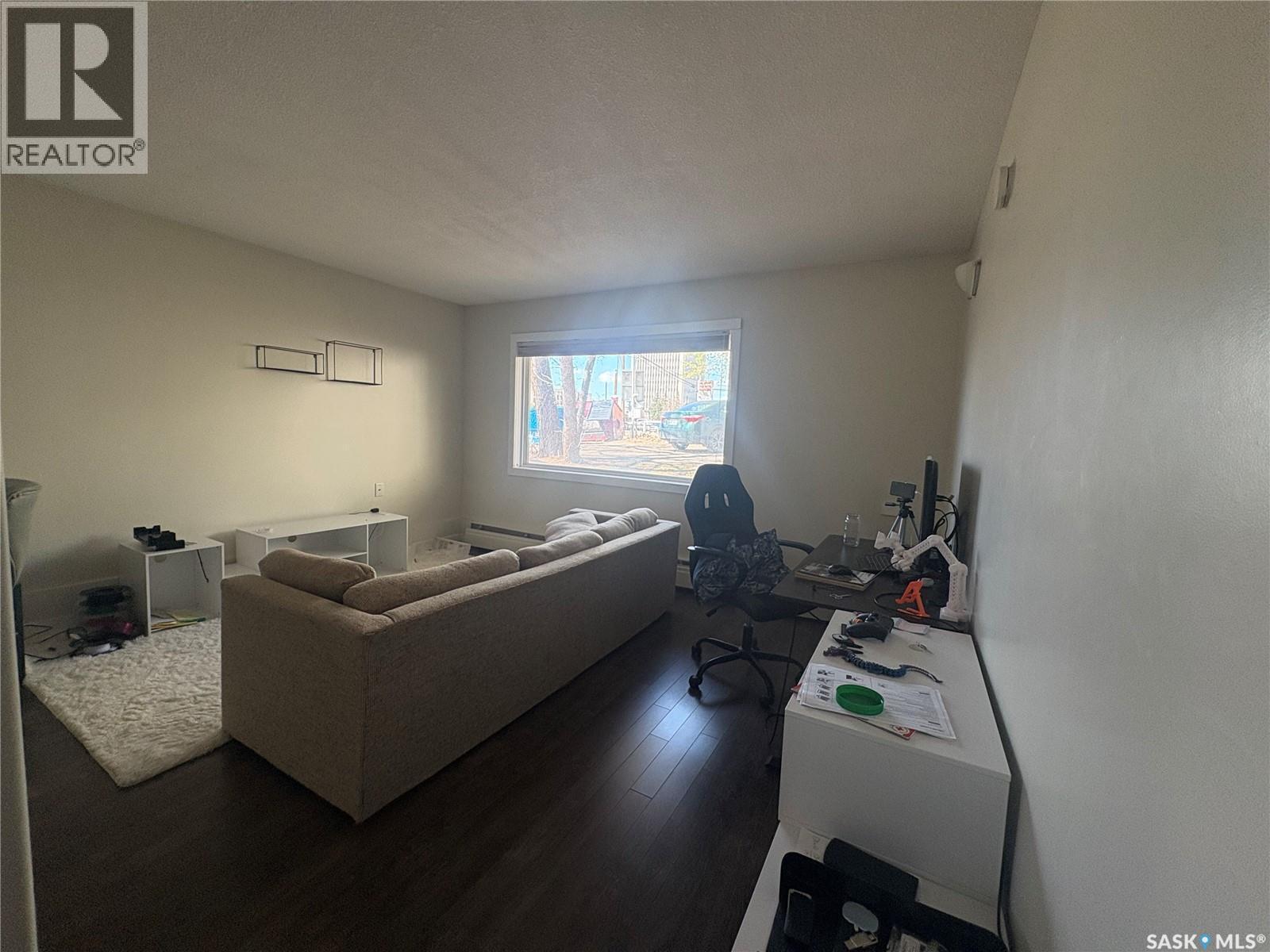 3 2060 Lorne Street, Regina, SK - Indoor