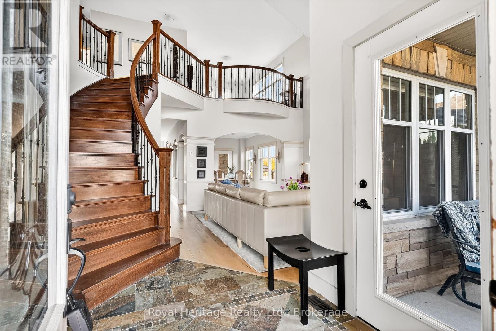32 Edgewater Drive, Brighton, ON - Indoor Photo Showing Other Room