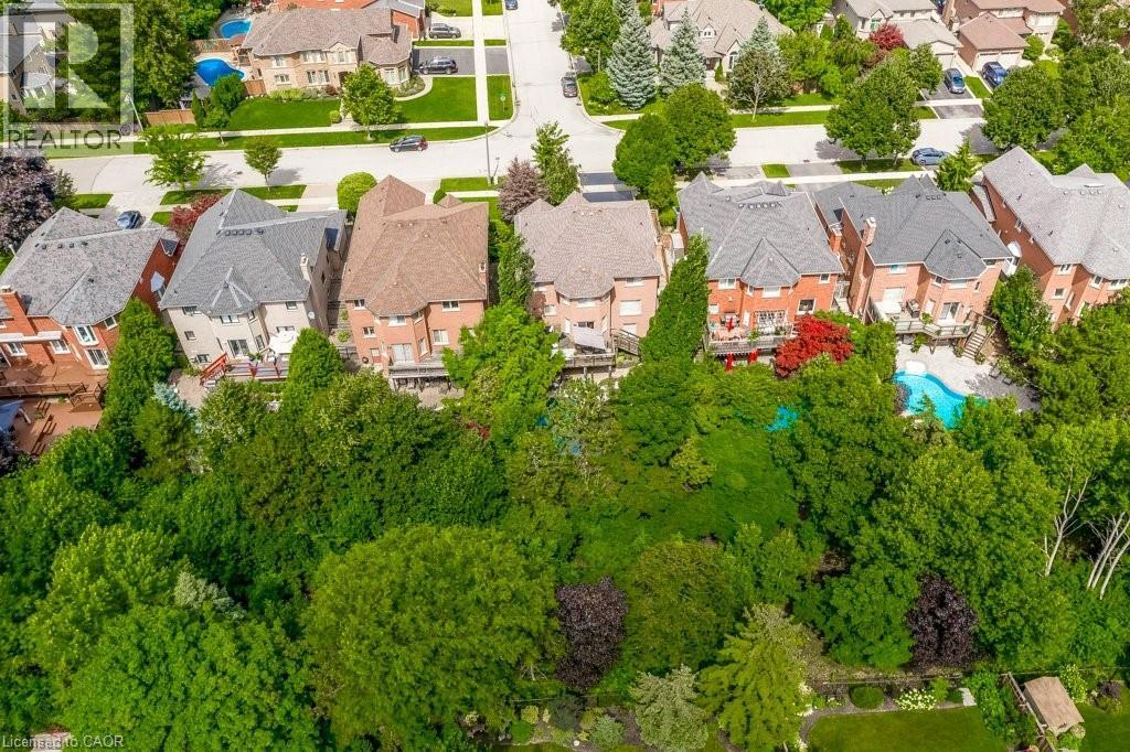 2080 Mckerlie Crescent, Burlington, ON - Outdoor With View
