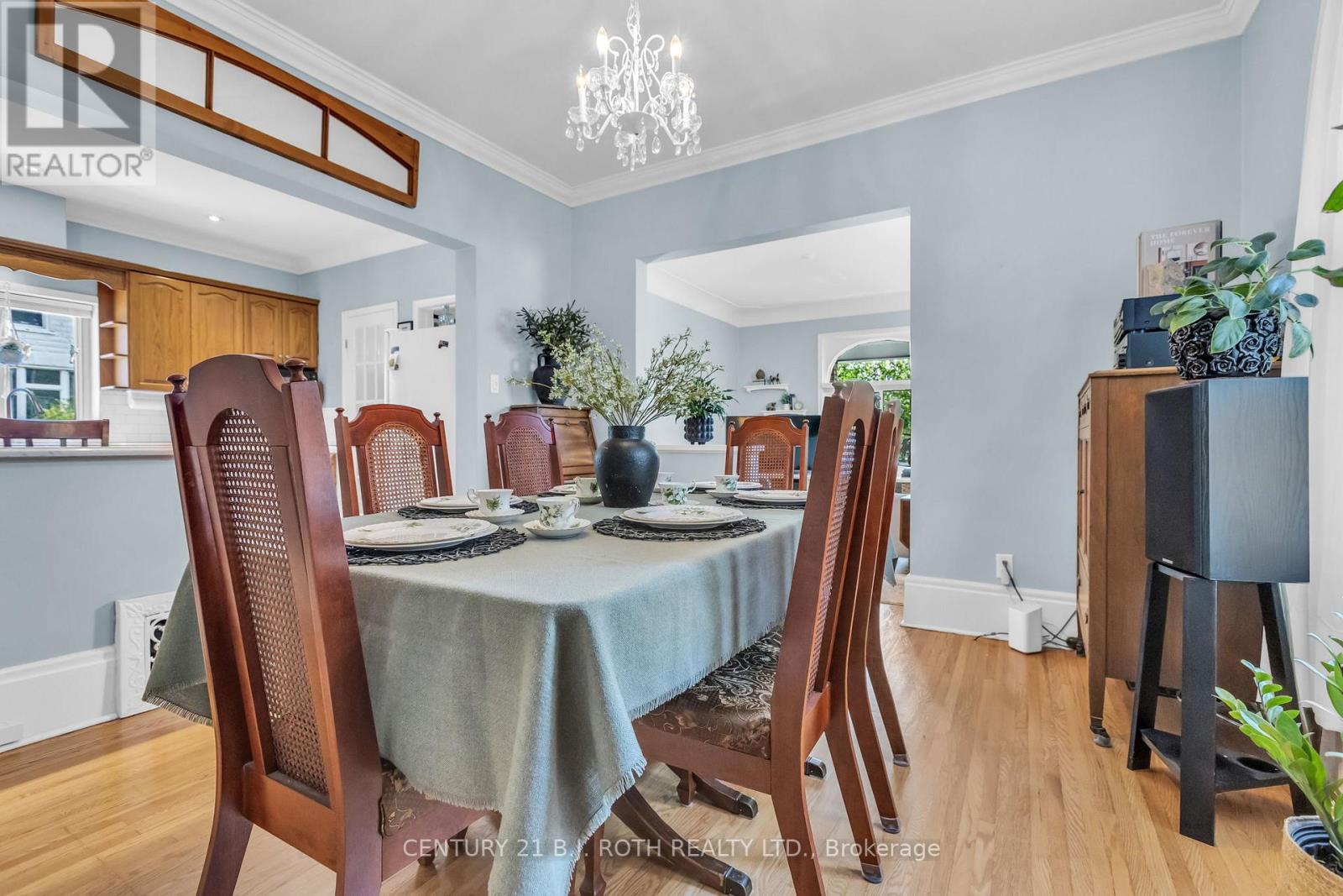 32 Samuel Street, Kitchener, ON - Indoor Photo Showing Dining Room