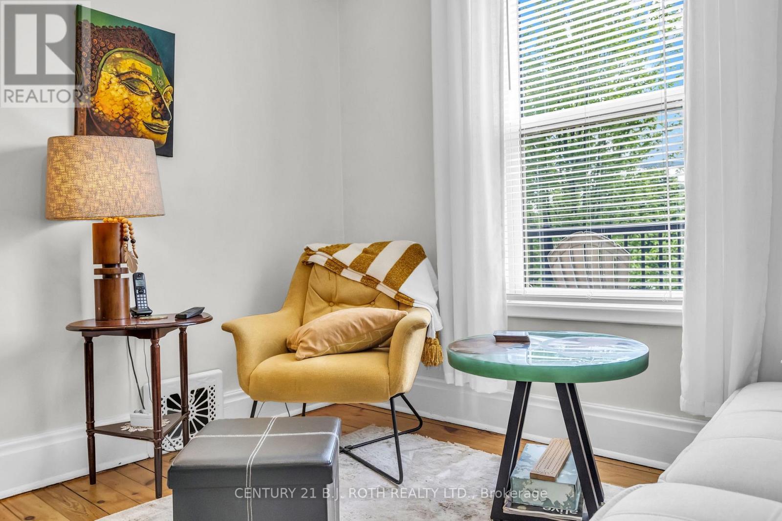 32 Samuel Street, Kitchener, ON - Indoor