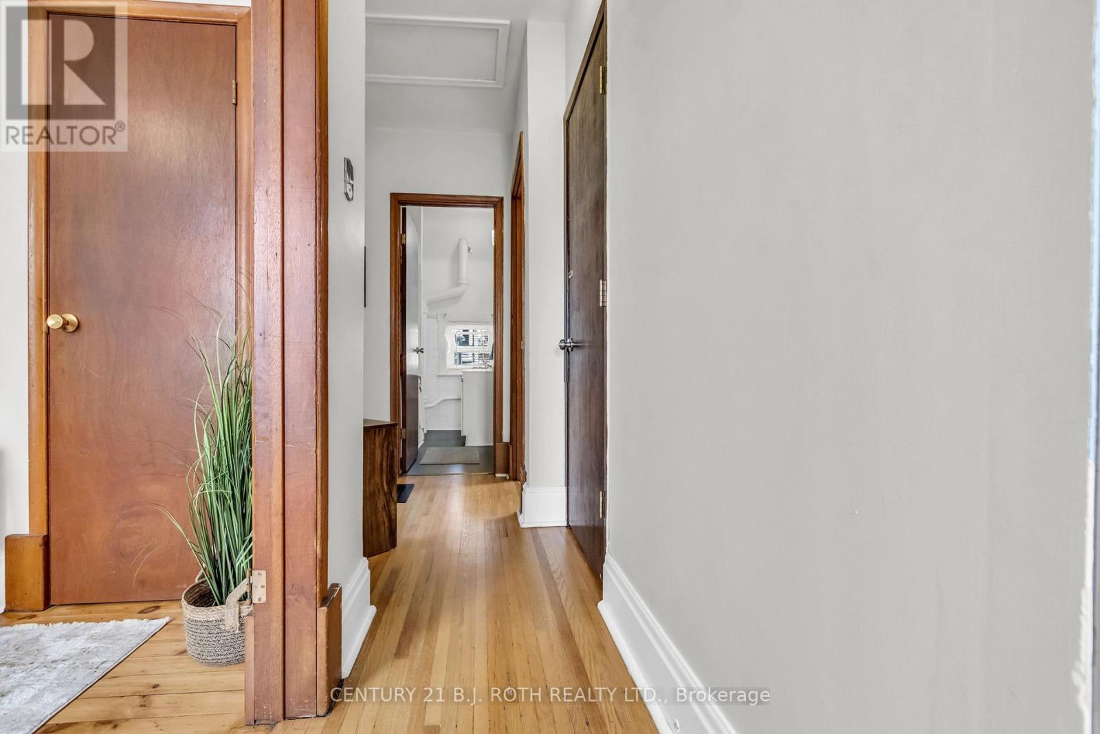 32 Samuel Street, Kitchener, ON - Indoor Photo Showing Other Room