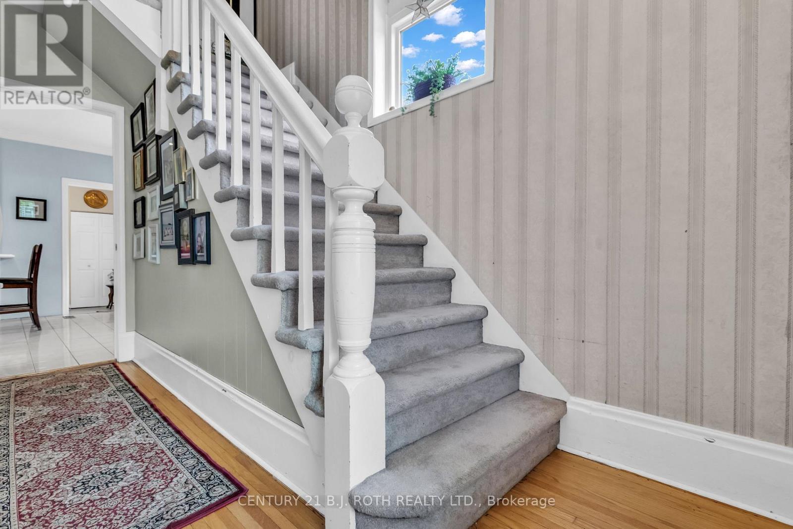 32 Samuel Street, Kitchener, ON - Indoor Photo Showing Other Room