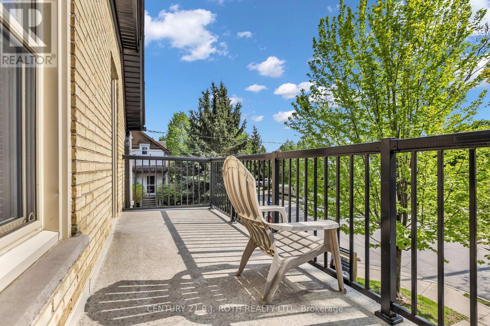 32 Samuel Street, Kitchener, ON - Outdoor With Exterior