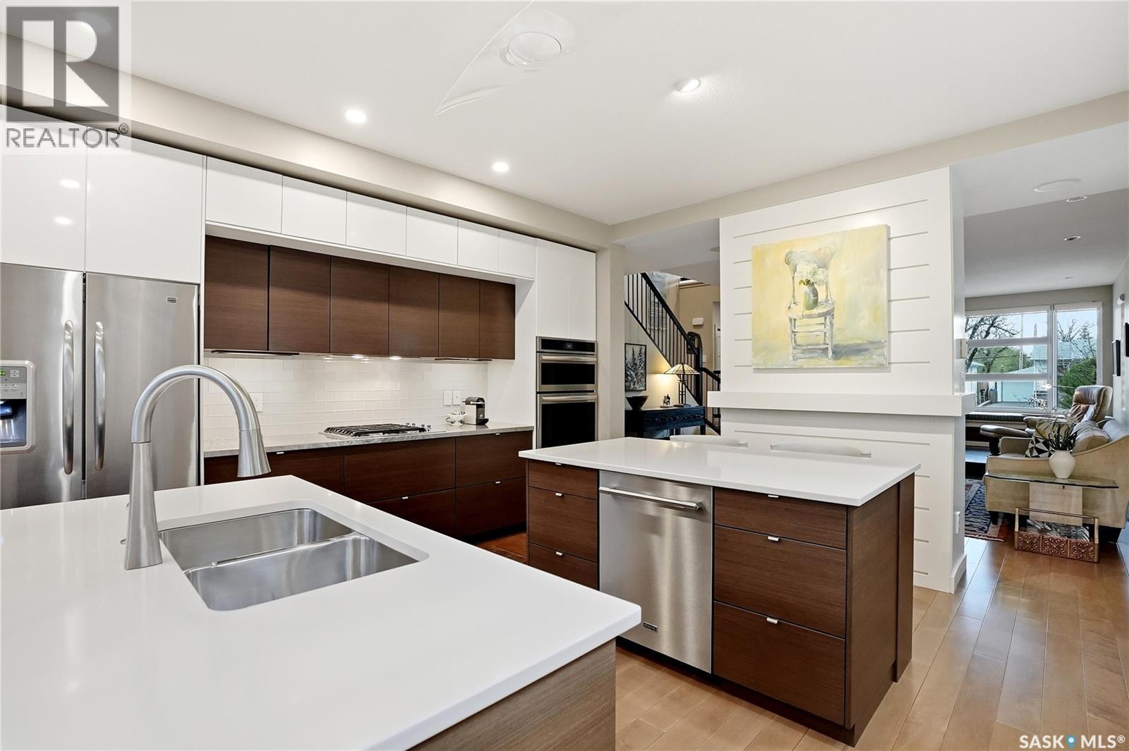 1212 Broadway Avenue E, Saskatoon, SK - Indoor Photo Showing Kitchen With Double Sink With Upgraded Kitchen