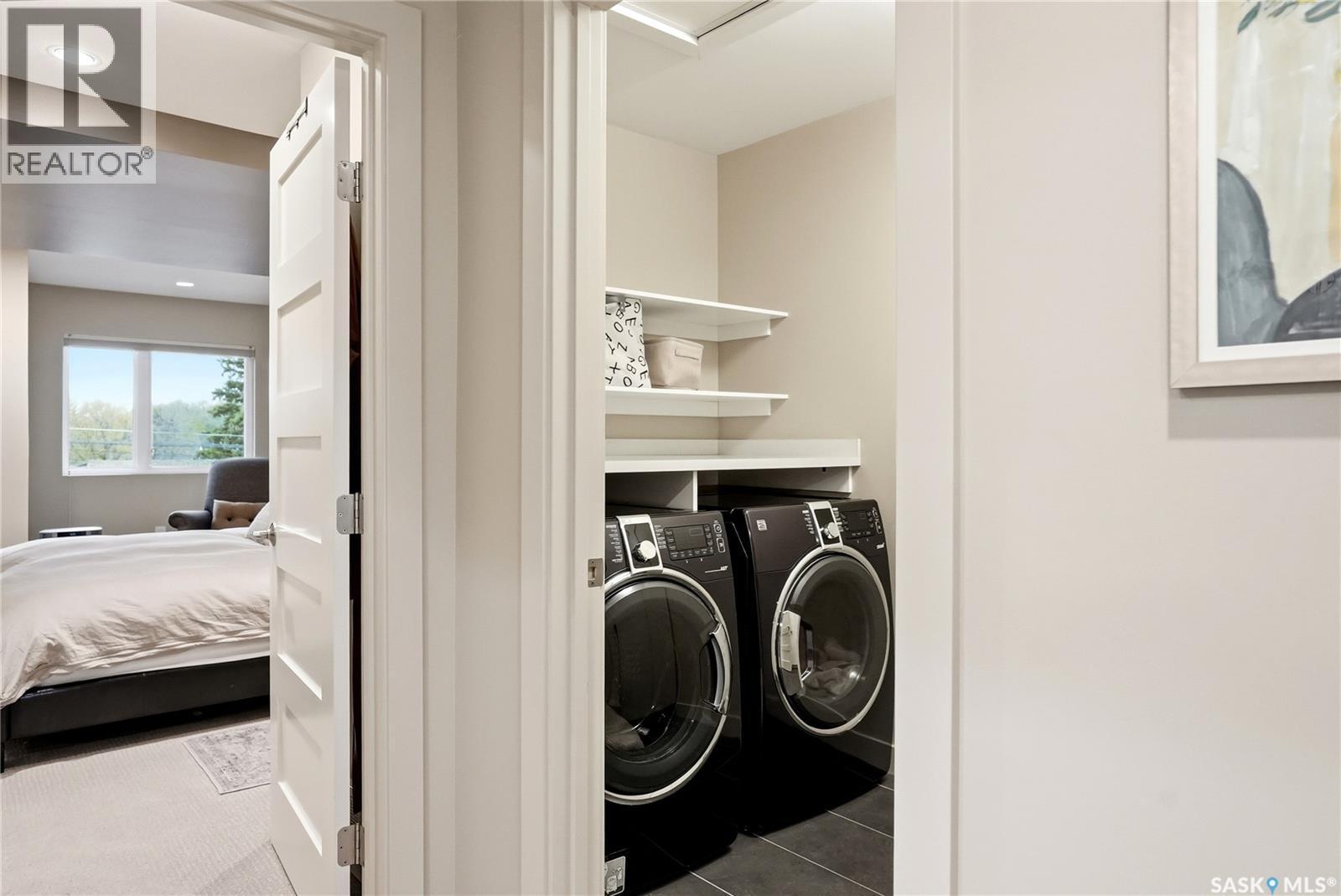 1212 Broadway Avenue E, Saskatoon, SK - Indoor Photo Showing Laundry Room