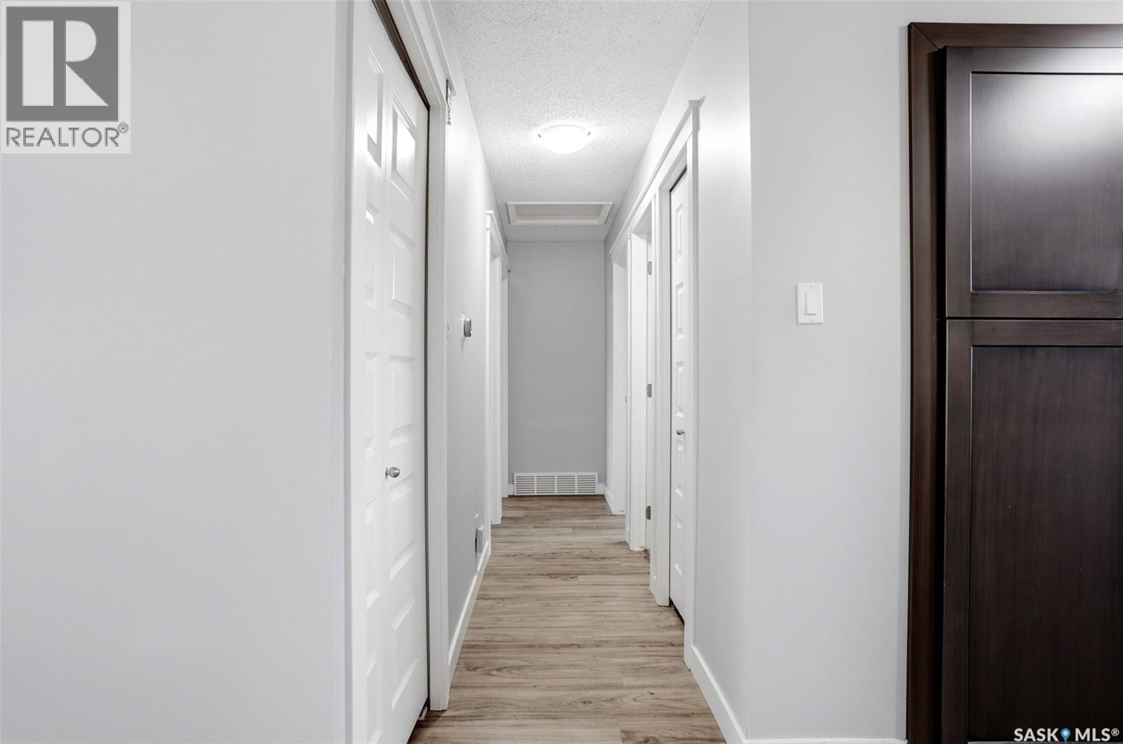 14 Diamond Street, Regina, SK - Indoor Photo Showing Other Room