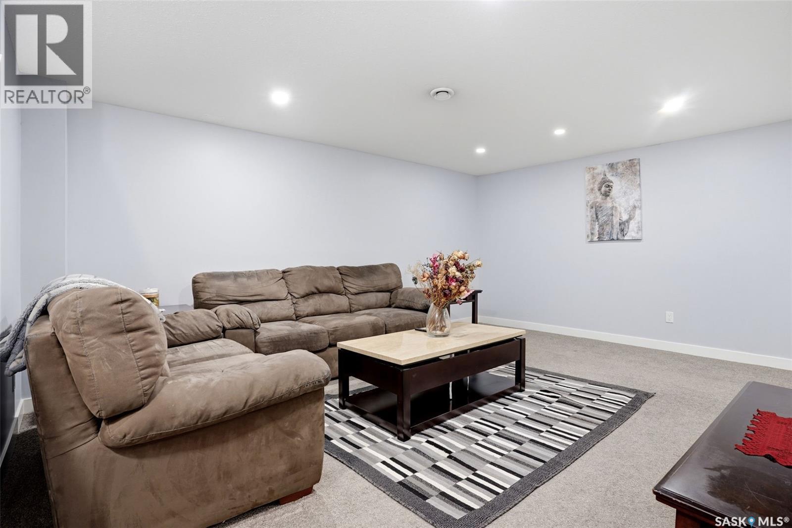 14 Diamond Street, Regina, SK - Indoor