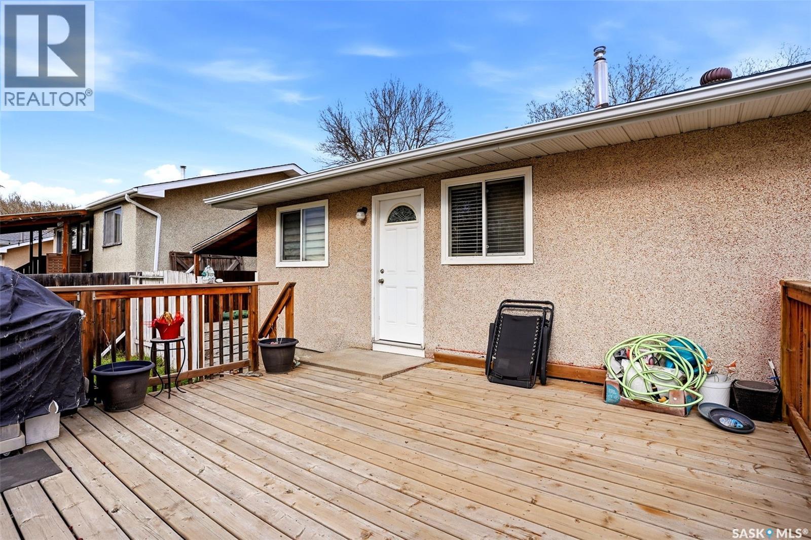 14 Diamond Street, Regina, SK - Outdoor With Deck Patio Veranda With Exterior