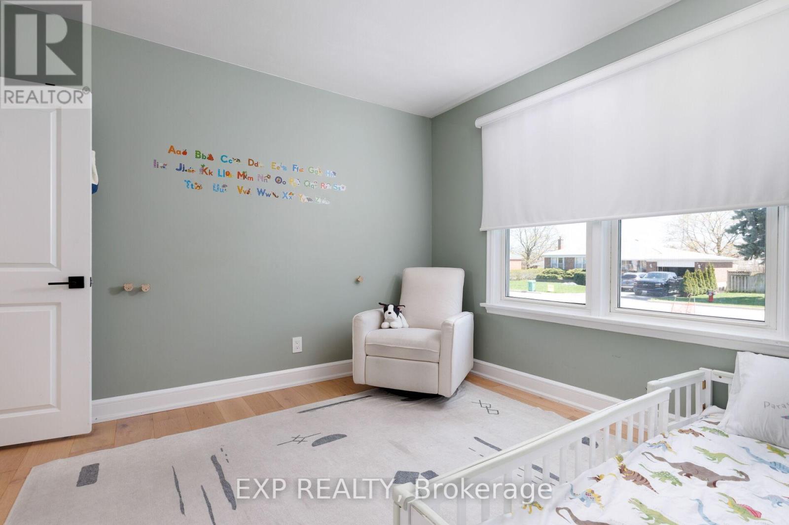 1761 Coram Crescent, Mississauga, ON - Indoor Photo Showing Bedroom