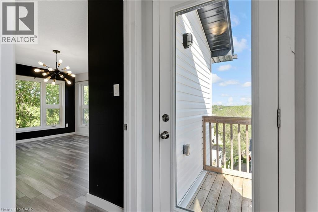 11 Eagle Hill, Cambridge, ON - Photo Showing Other Room