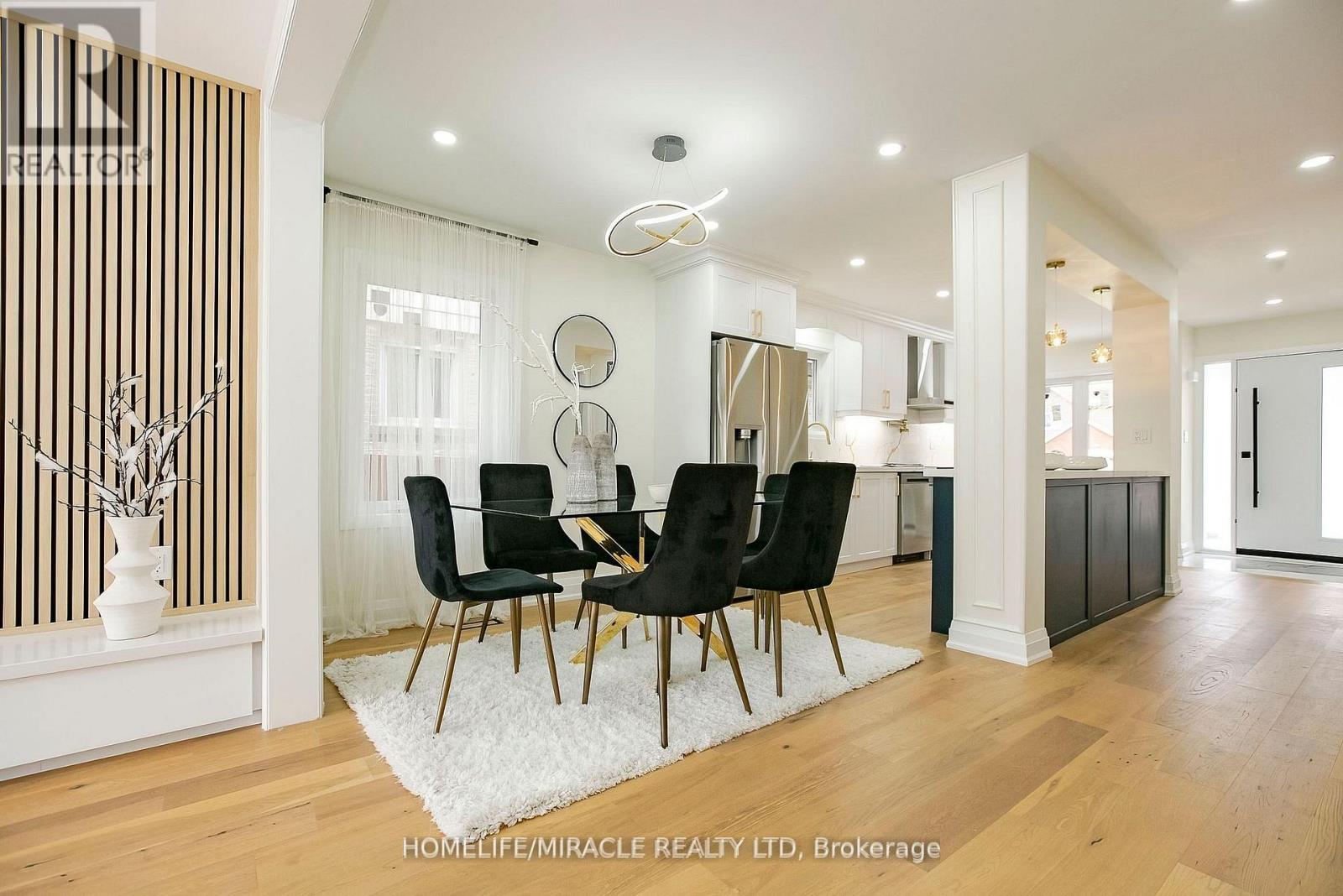 52 Foxacre Row, Brampton, ON - Indoor Photo Showing Dining Room