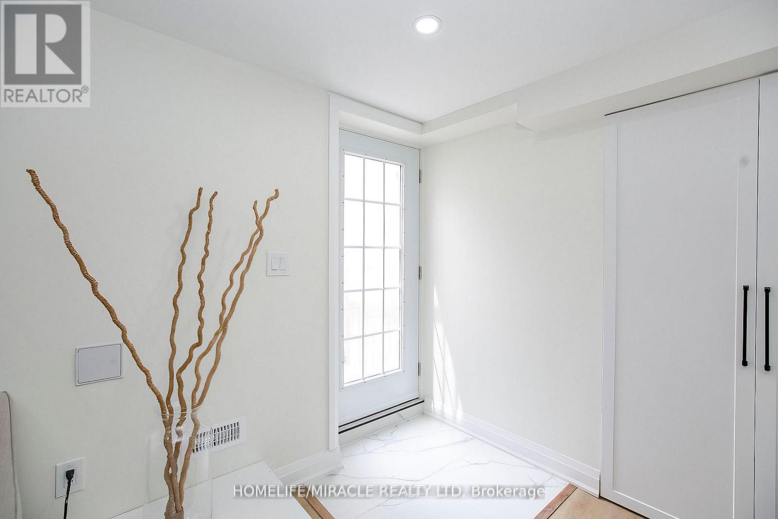 52 Foxacre Row, Brampton, ON - Indoor Photo Showing Other Room