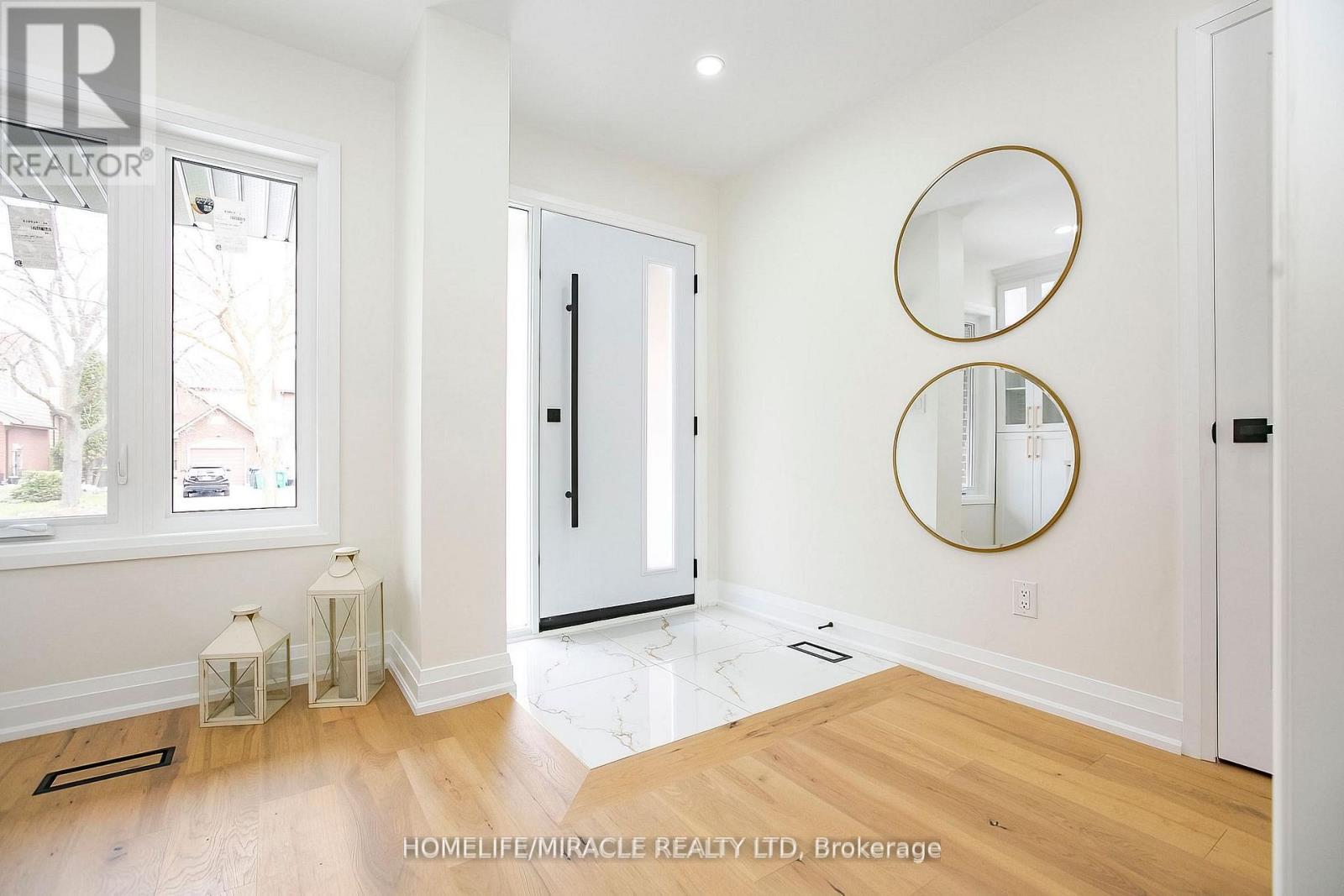 52 Foxacre Row, Brampton, ON - Indoor Photo Showing Other Room