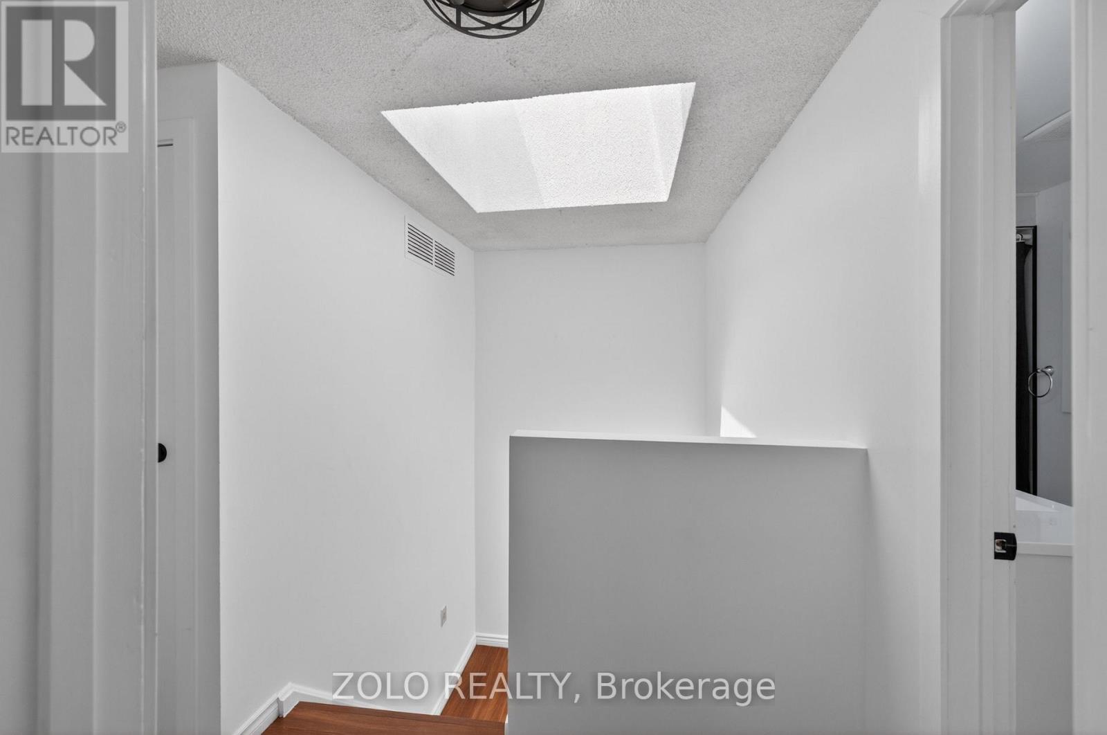 6166 Kindree Circle, Mississauga, ON - Indoor Photo Showing Other Room