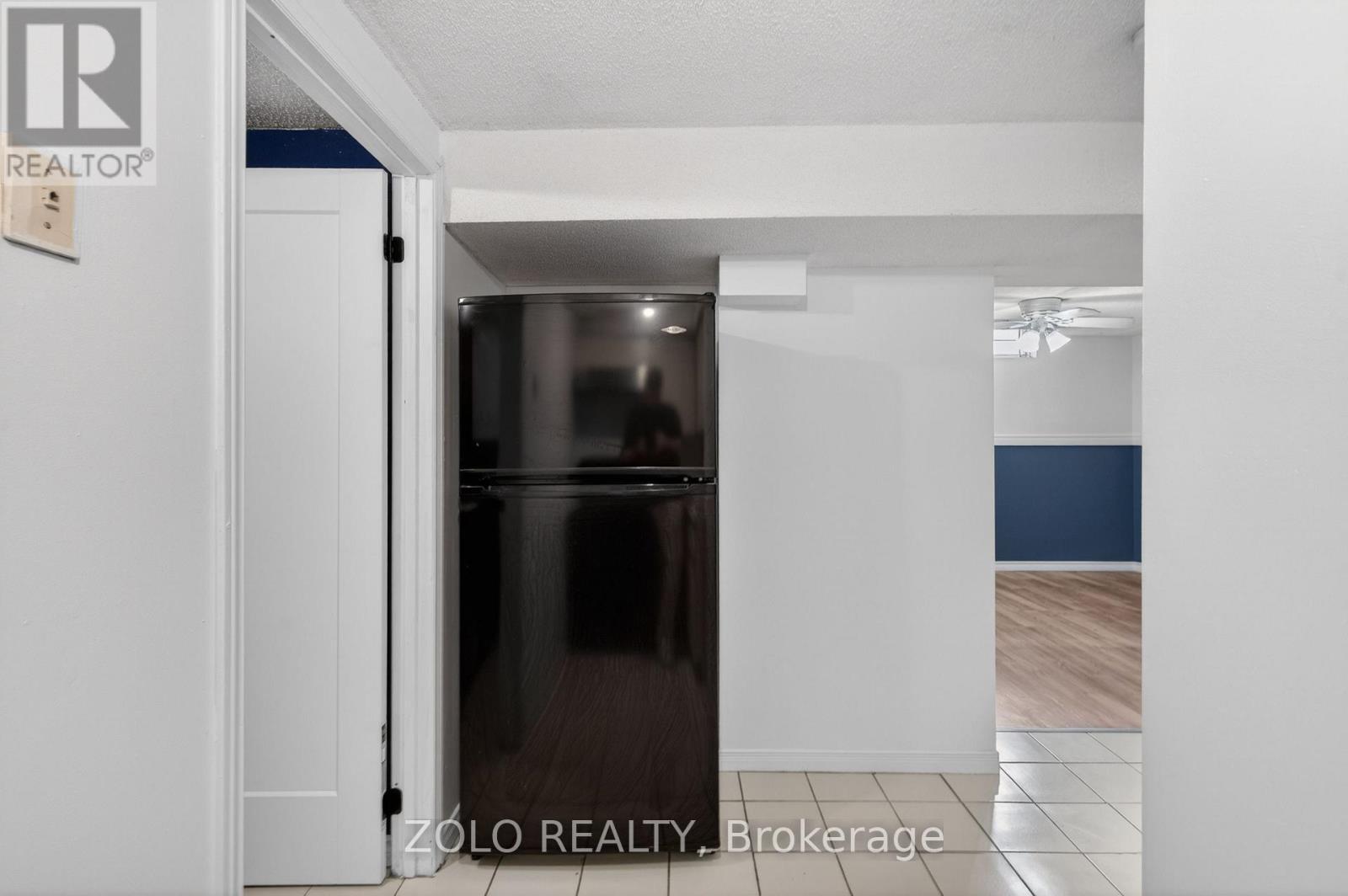 6166 Kindree Circle, Mississauga, ON - Indoor Photo Showing Other Room