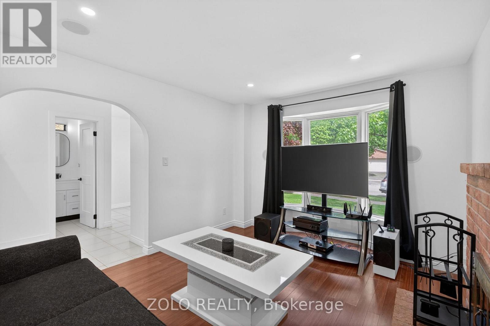 6166 Kindree Circle, Mississauga, ON - Indoor