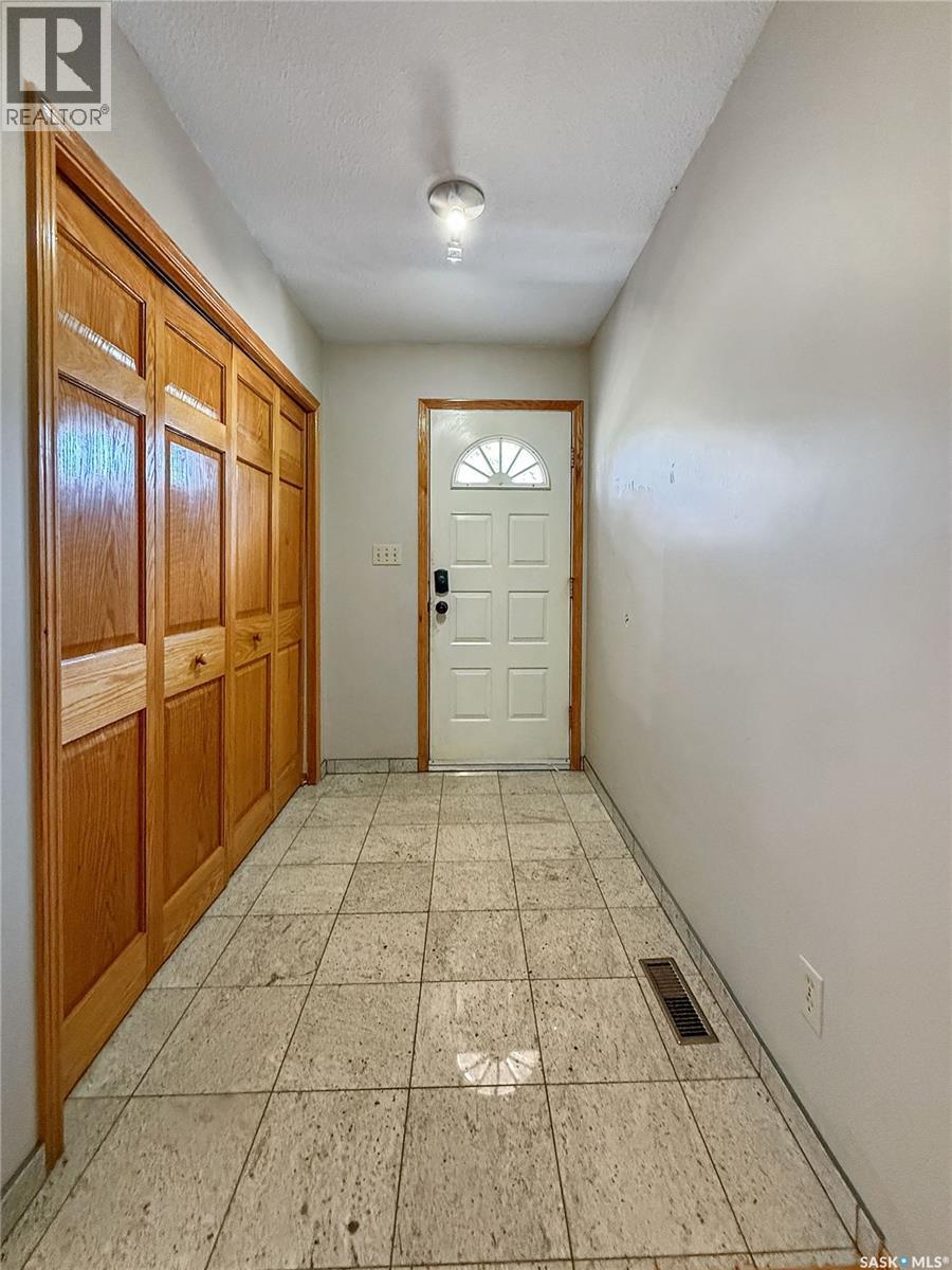 12 5Th Avenue, Candle Lake, SK - Indoor Photo Showing Other Room