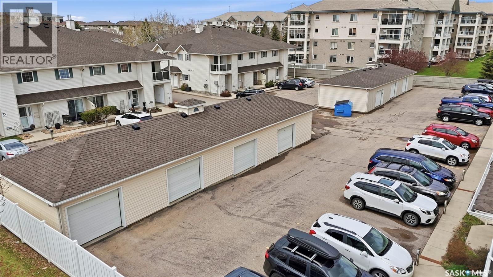 203C 425 Keevil Crescent, Saskatoon, SK - Outdoor