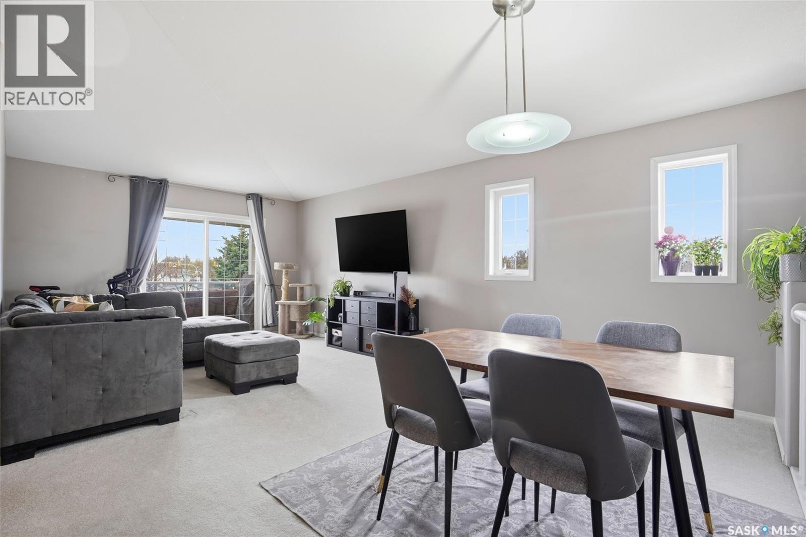 203C 425 Keevil Crescent, Saskatoon, SK - Indoor
