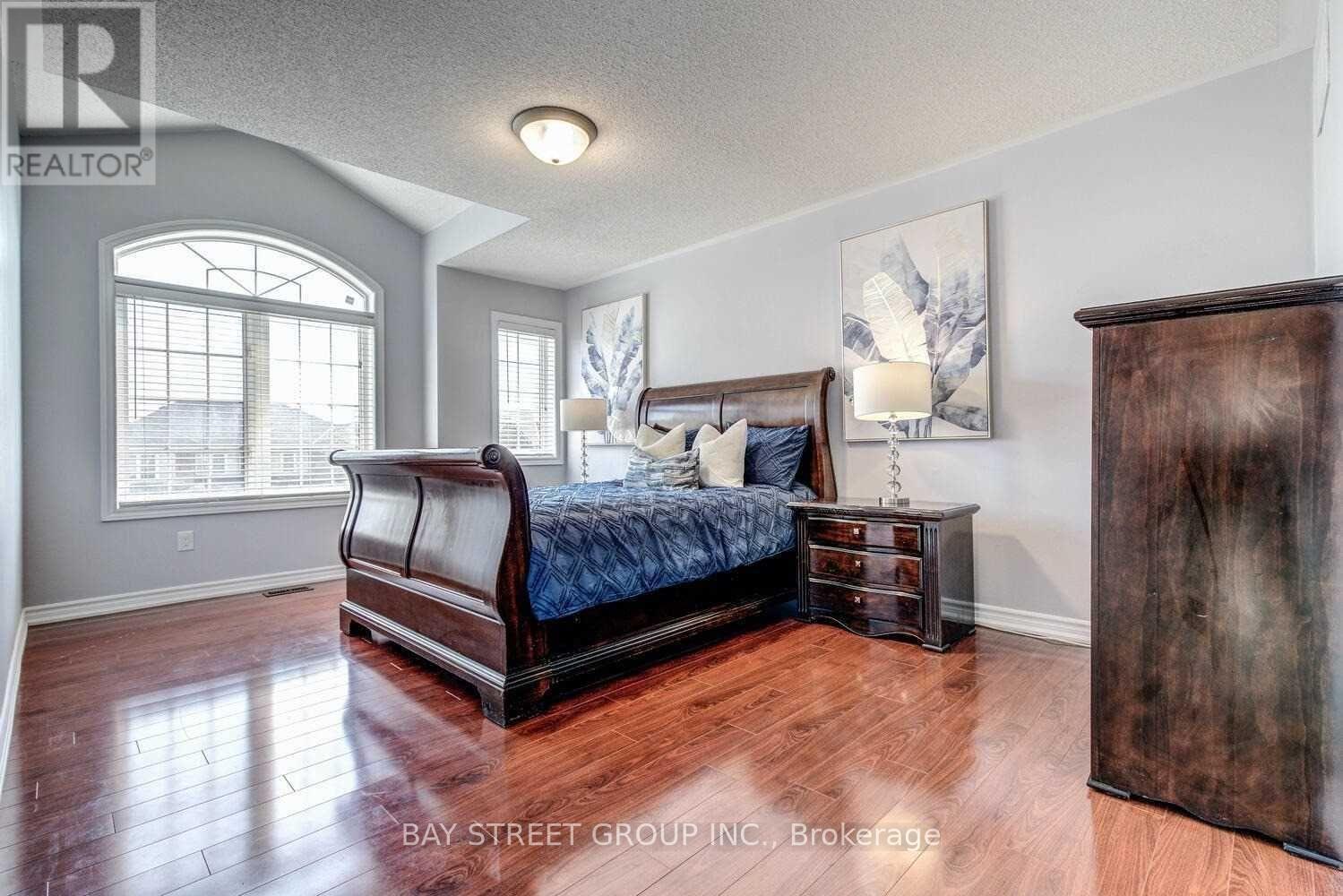 Upper - 134 Ascalon Drive, Vaughan, ON - Indoor Photo Showing Bedroom