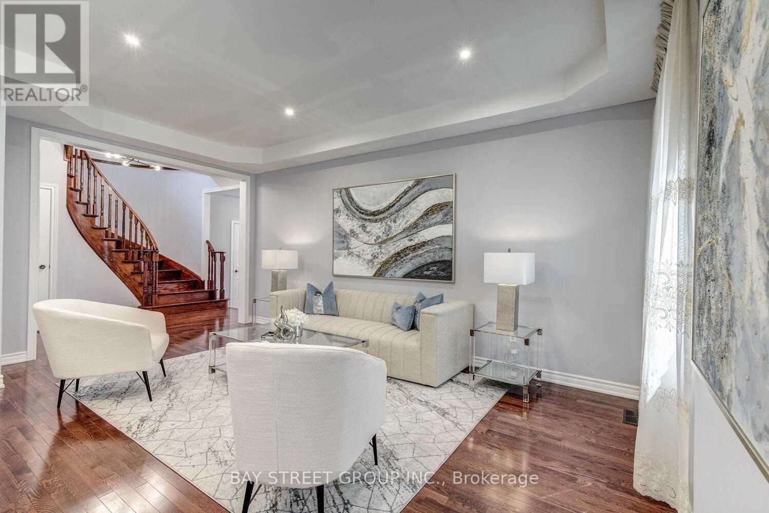 Upper - 134 Ascalon Drive, Vaughan, ON - Indoor Photo Showing Living Room