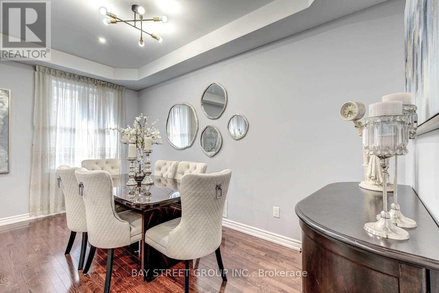 Upper - 134 Ascalon Drive, Vaughan, ON - Indoor Photo Showing Dining Room