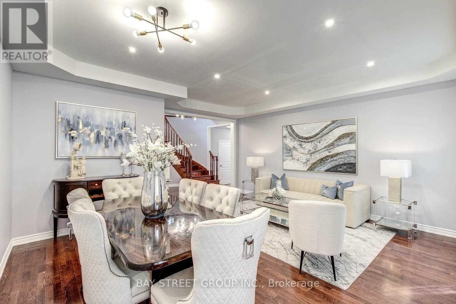 Upper - 134 Ascalon Drive, Vaughan, ON - Indoor Photo Showing Living Room