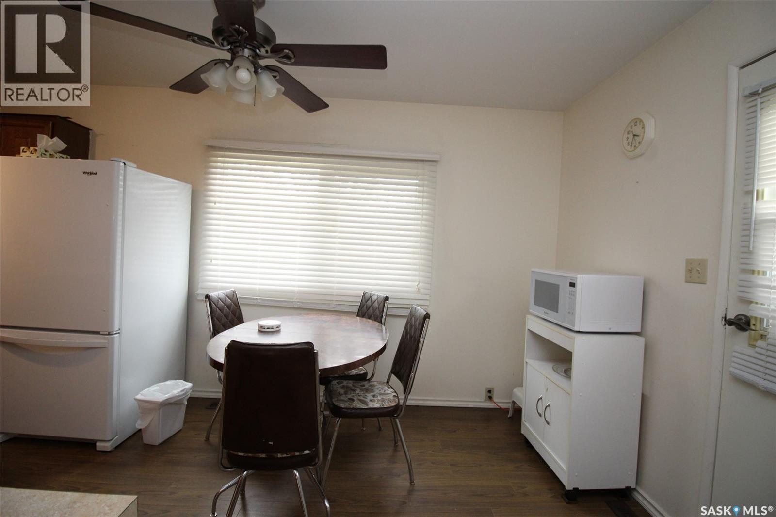 403 4Th Street W, Shaunavon, SK - Indoor Photo Showing Dining Room