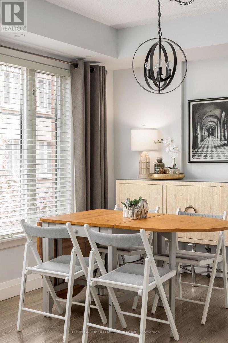 809 - 46 Western Battery Road, Toronto, ON - Indoor Photo Showing Dining Room